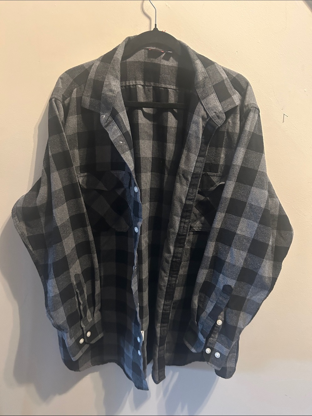 Men's Black & Gray Plaid Lightweight Shirt Jacket